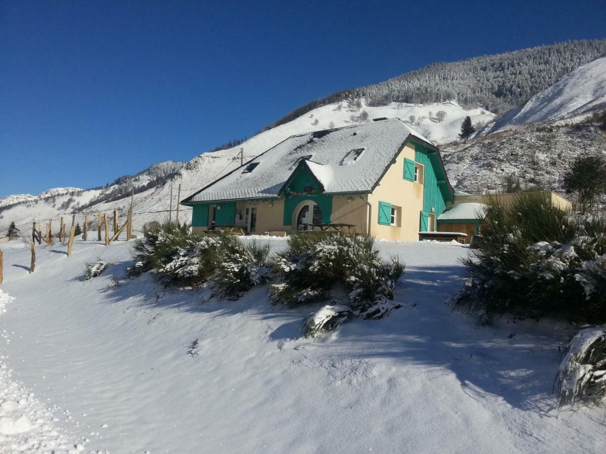 Gite De Montagne Du Plateau De Lhers- Accueil Randonneurs Accous Exterior foto